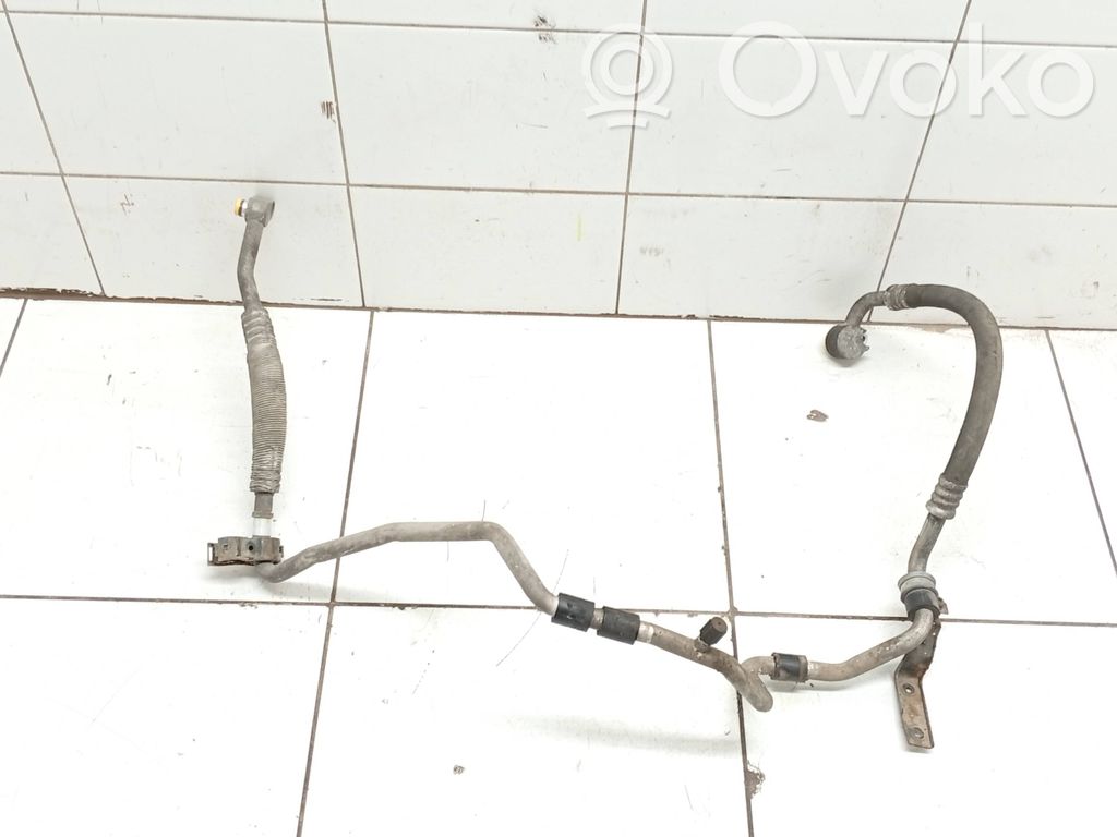 Volkswagen Golf V Tubo flessibile aria condizionata (A/C)