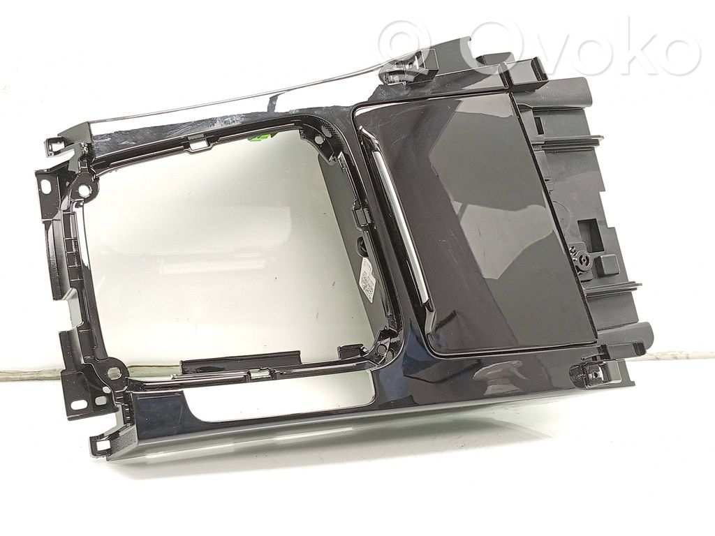 KIA Xceed Ramka drążka zmiany biegów 