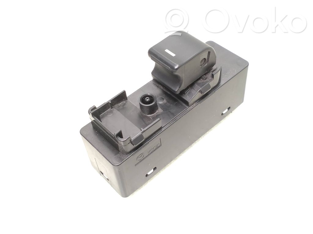 Electric window control switch   GKL166370A