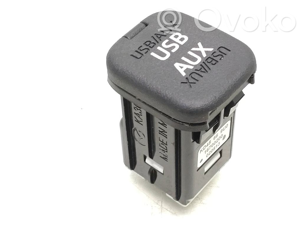 AUX-pistokeliitin   KD45669U0