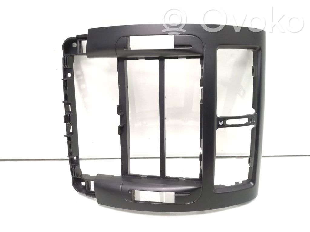 Citroen Dispatch II Radio/GPS head unit trim 