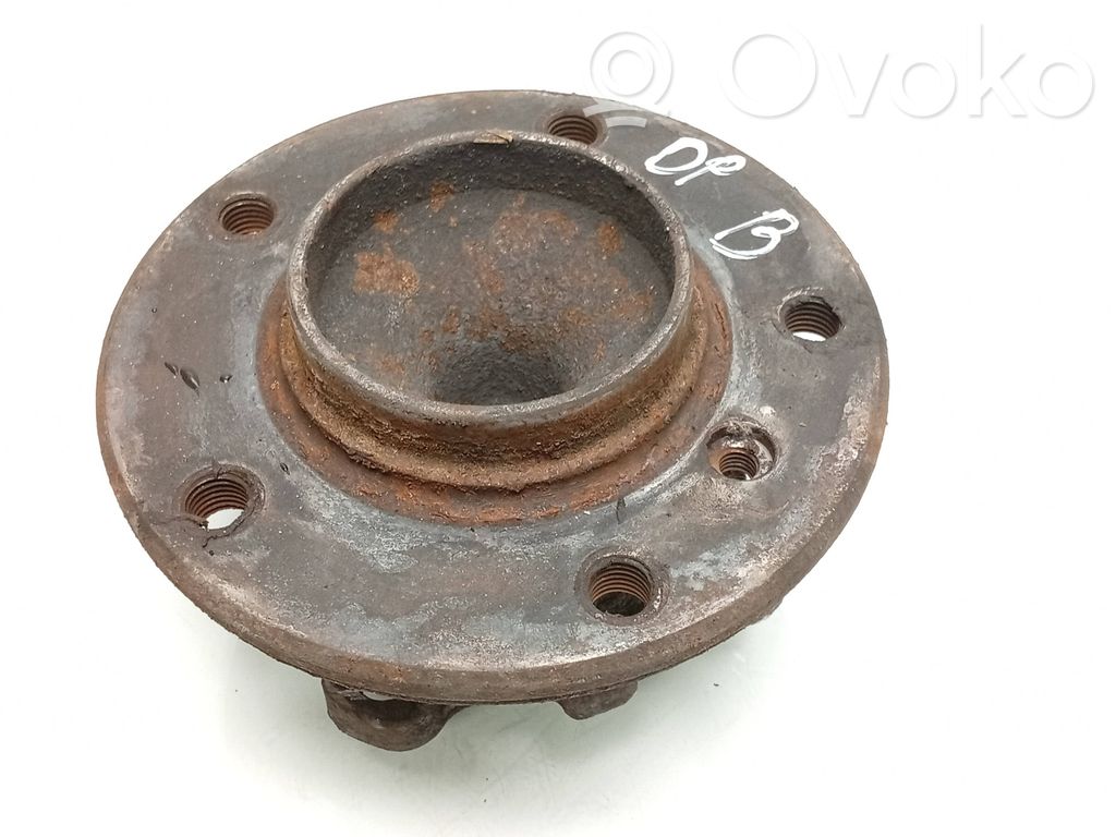 Cubo de rueda delantera   6765157