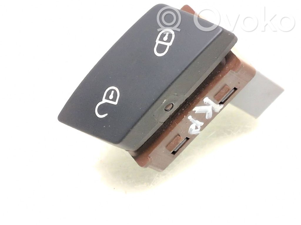 Central locking switch button   3T0962125B