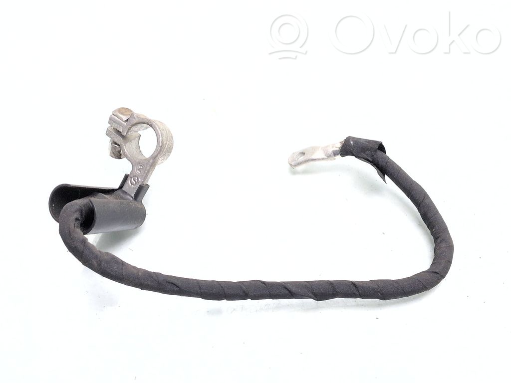 Pluskaapeli (akku)   7N0915429A