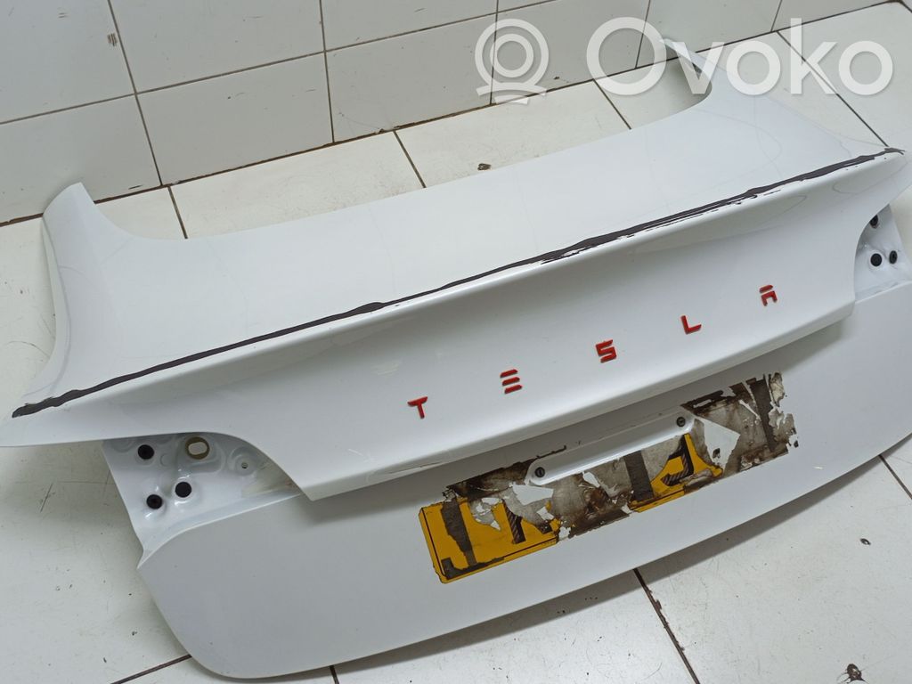 Tailgate/trunk/boot lid