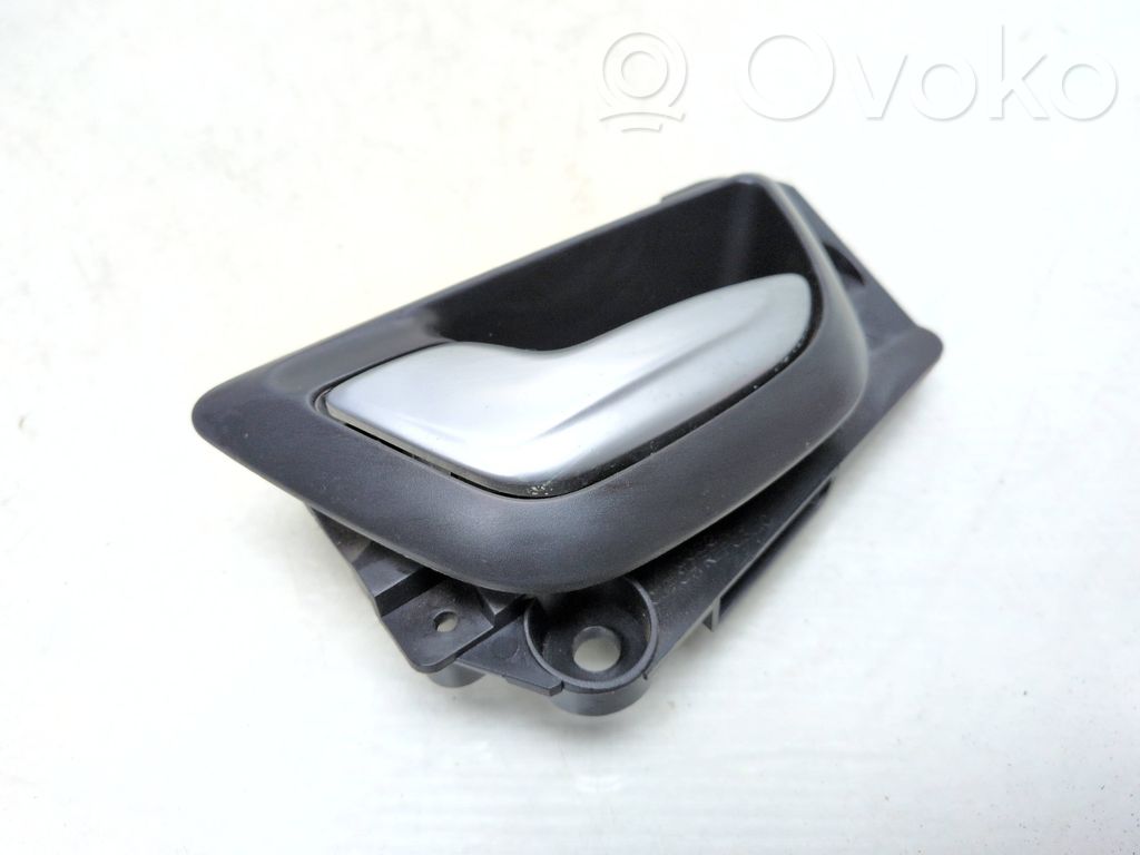 Manecilla interna puerta trasera   31276188