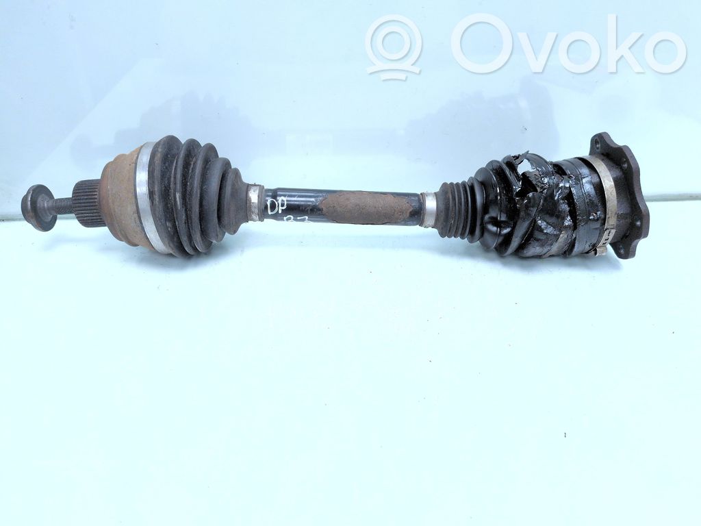 Etuvetoakseli   8K0407271Q