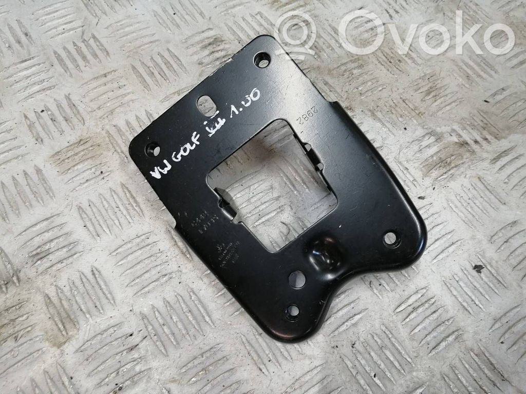 Volkswagen Golf VII Bagāžnieka pārsega vadības bloks 