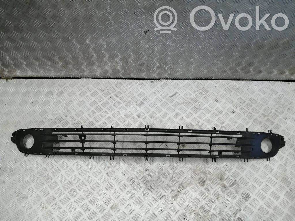 Opel Corsa C Front bumper lower grill 
