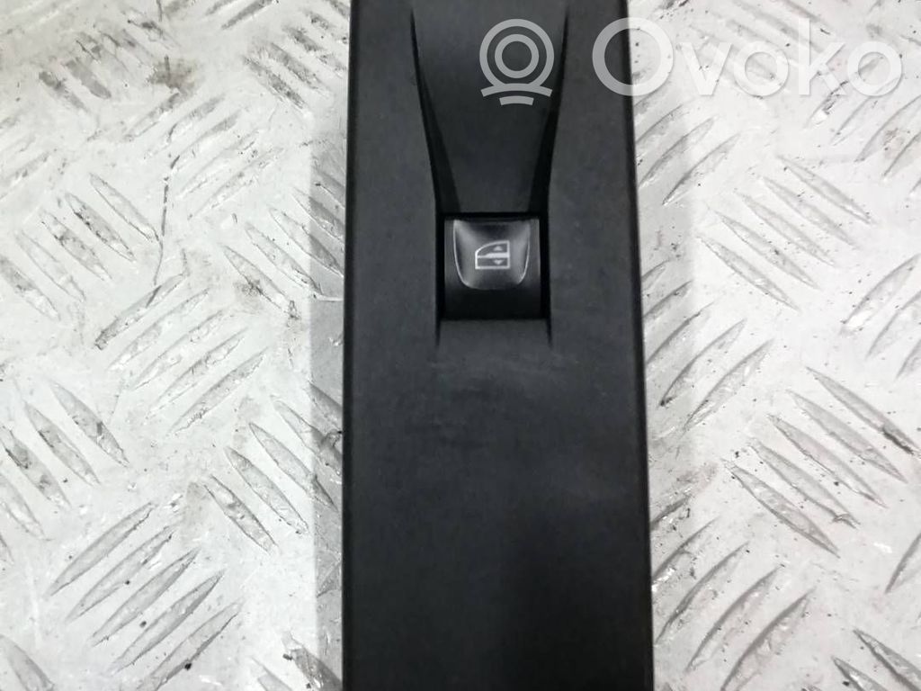 Electric window control switch   809602123R,1521678X,809603634R