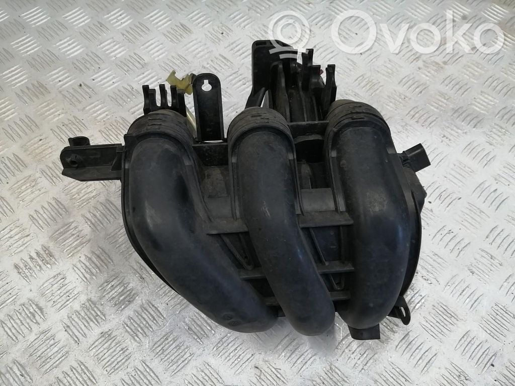 Peugeot 108 Intake manifold 
