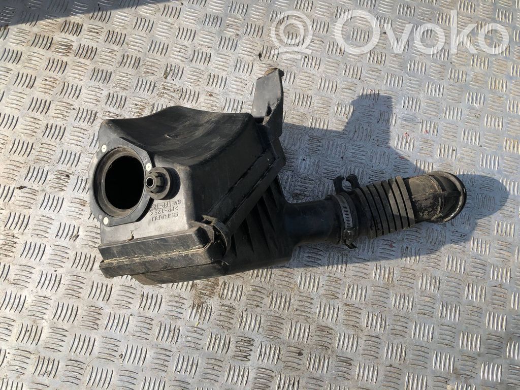 Subaru Outback Air filter box 