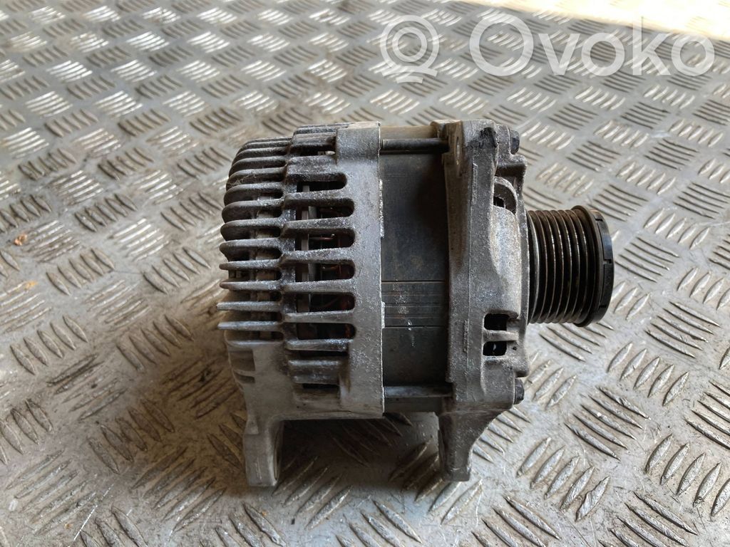 Alternador   23700AA640