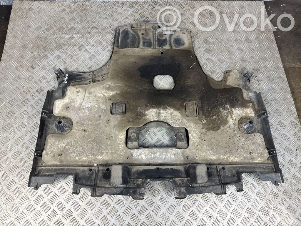Subaru Outback (BS) Engine splash shield/under tray 