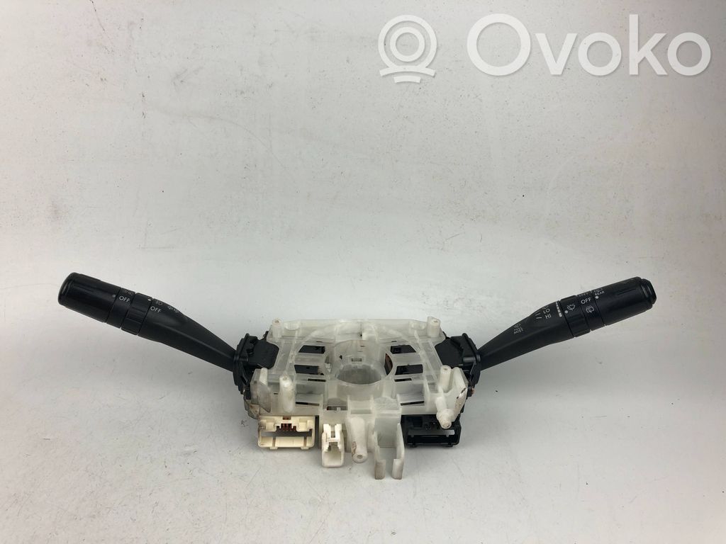 Subaru Legacy Commodo, commande essuie-glace/phare 