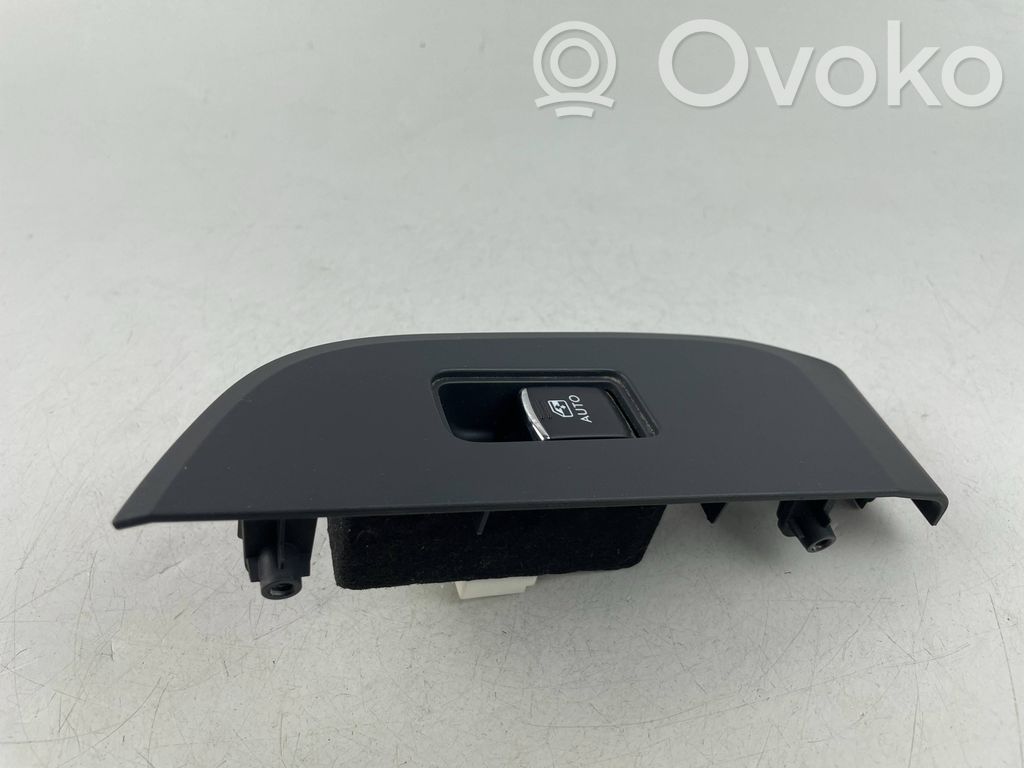 Subaru Outback (BS) Electric window control switch 