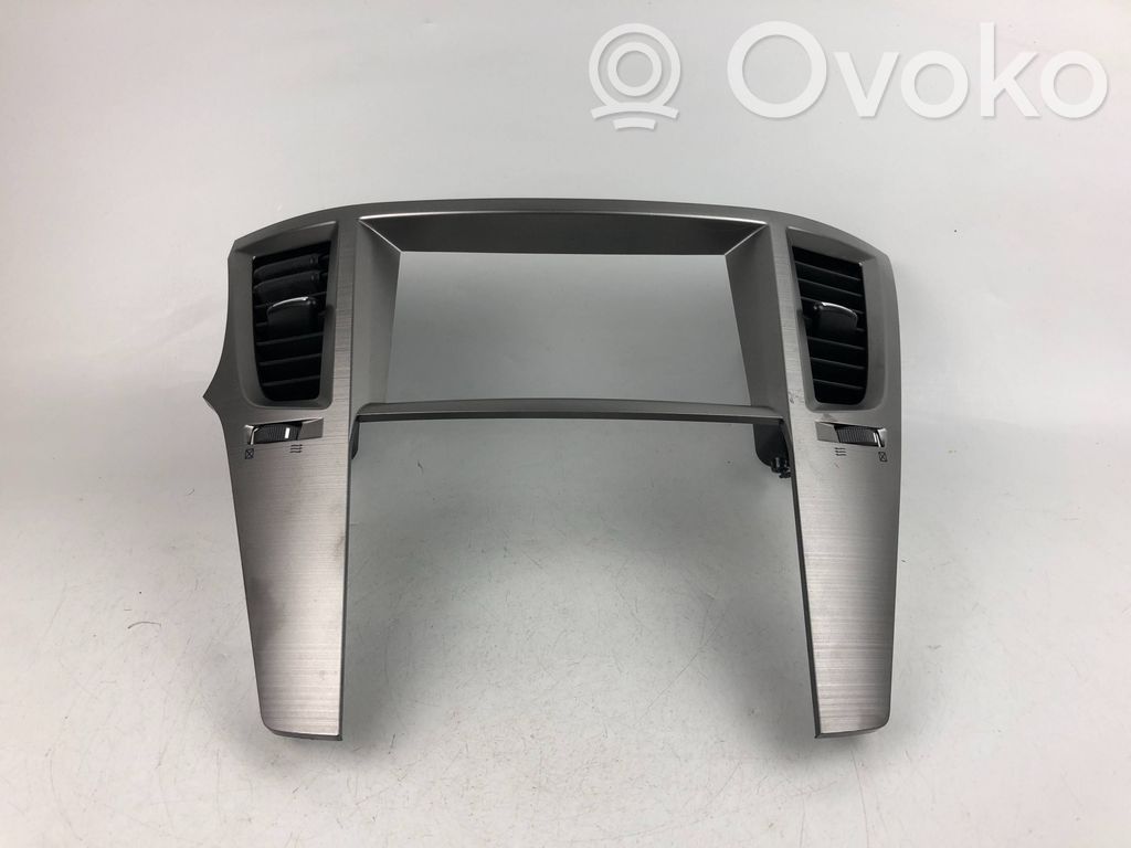 Subaru Legacy Centrinės oro grotelės 