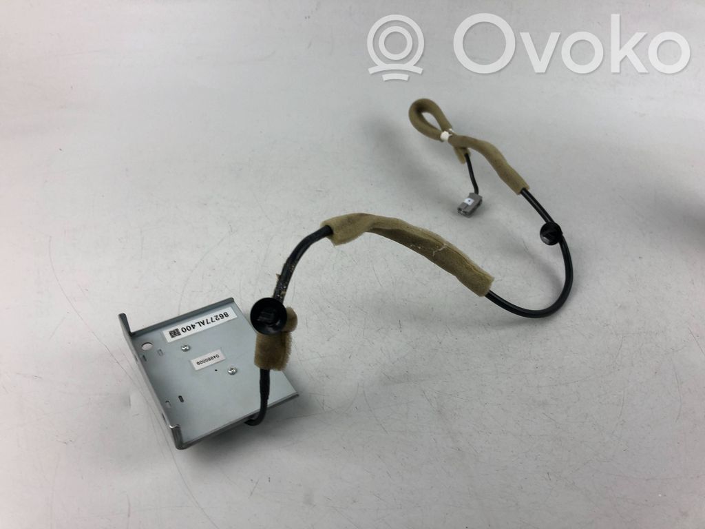 Subaru Outback (BS) Pystyantennivahvistin 