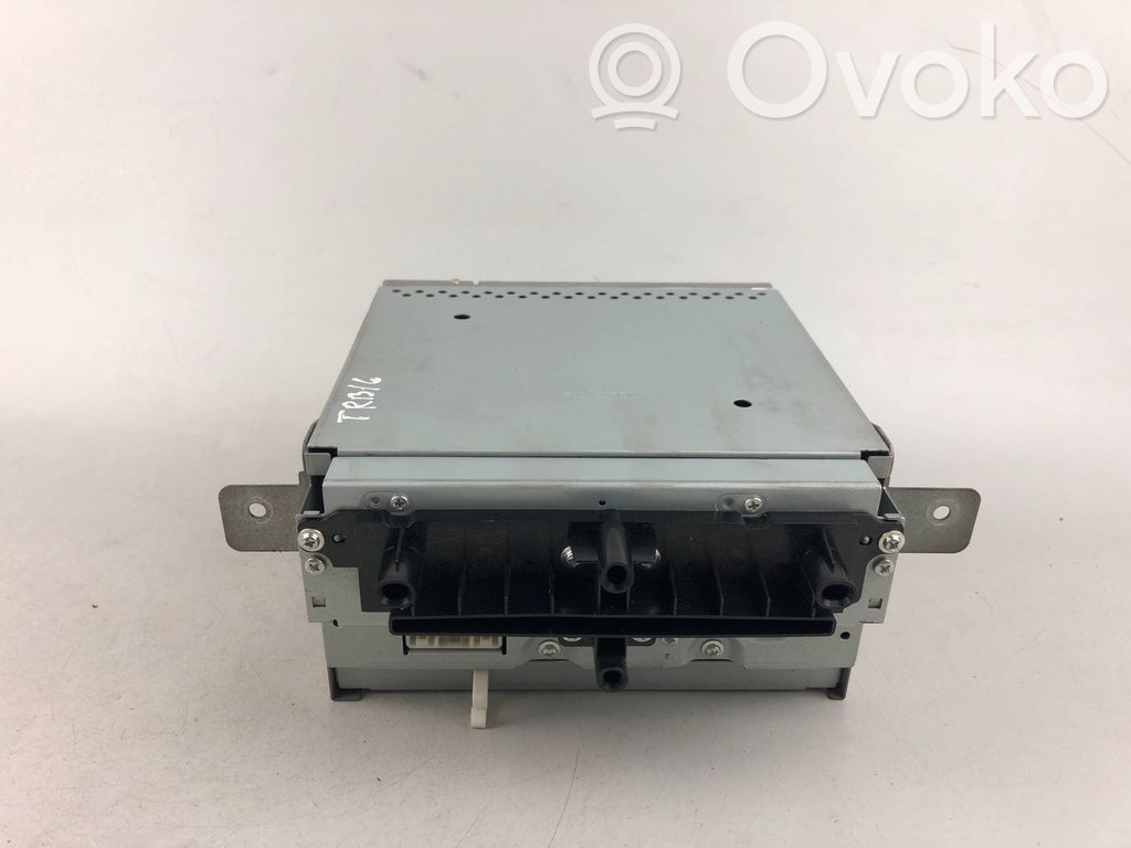 Subaru Tribeca Radio/CD/DVD/GPS head unit 