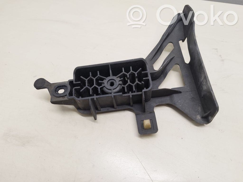 Porsche Cayenne (92A) Jacking socket point 