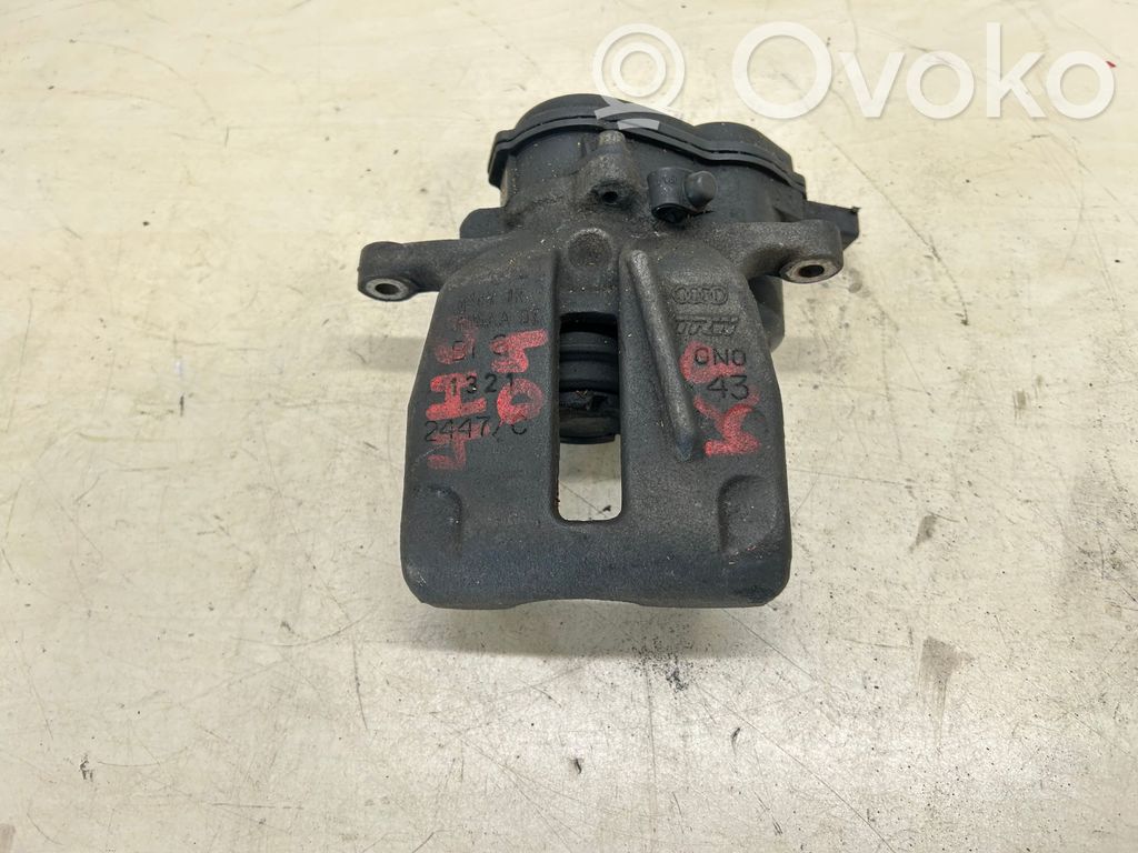 Audi A8 S8 D4 4H Tylny zacisk hamulcowy 
