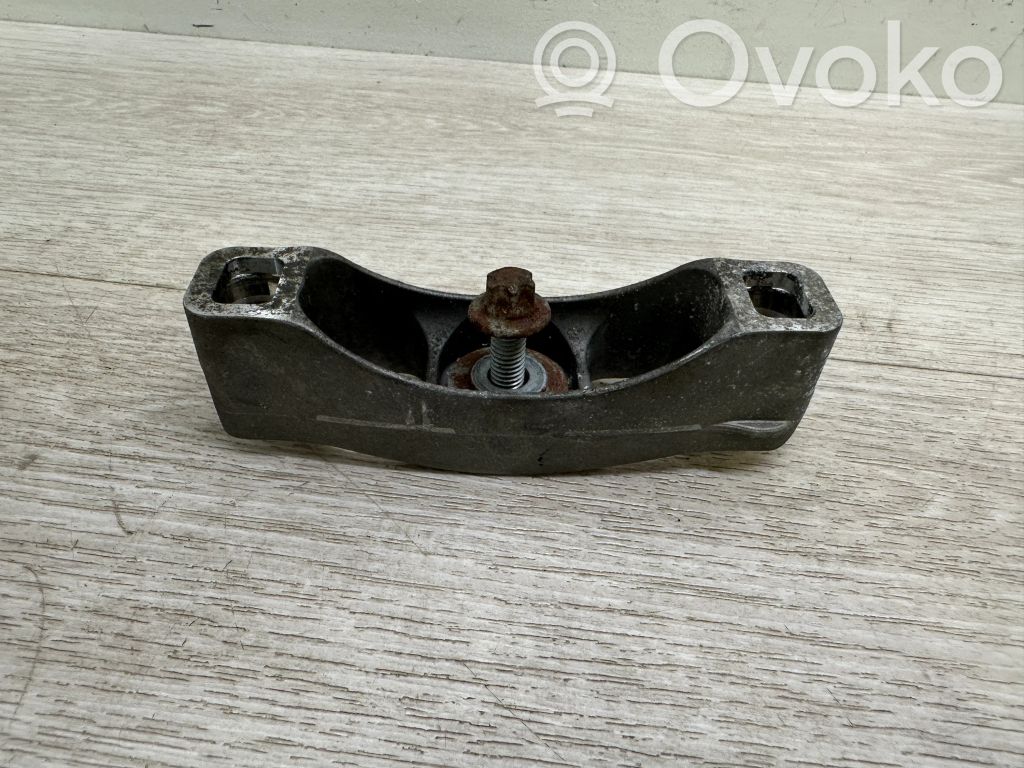 Porsche Panamera (970) Abrazadera del inyector de combustible 