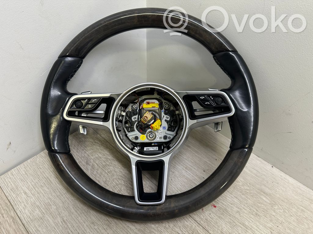 Porsche Macan (95B) Volante 