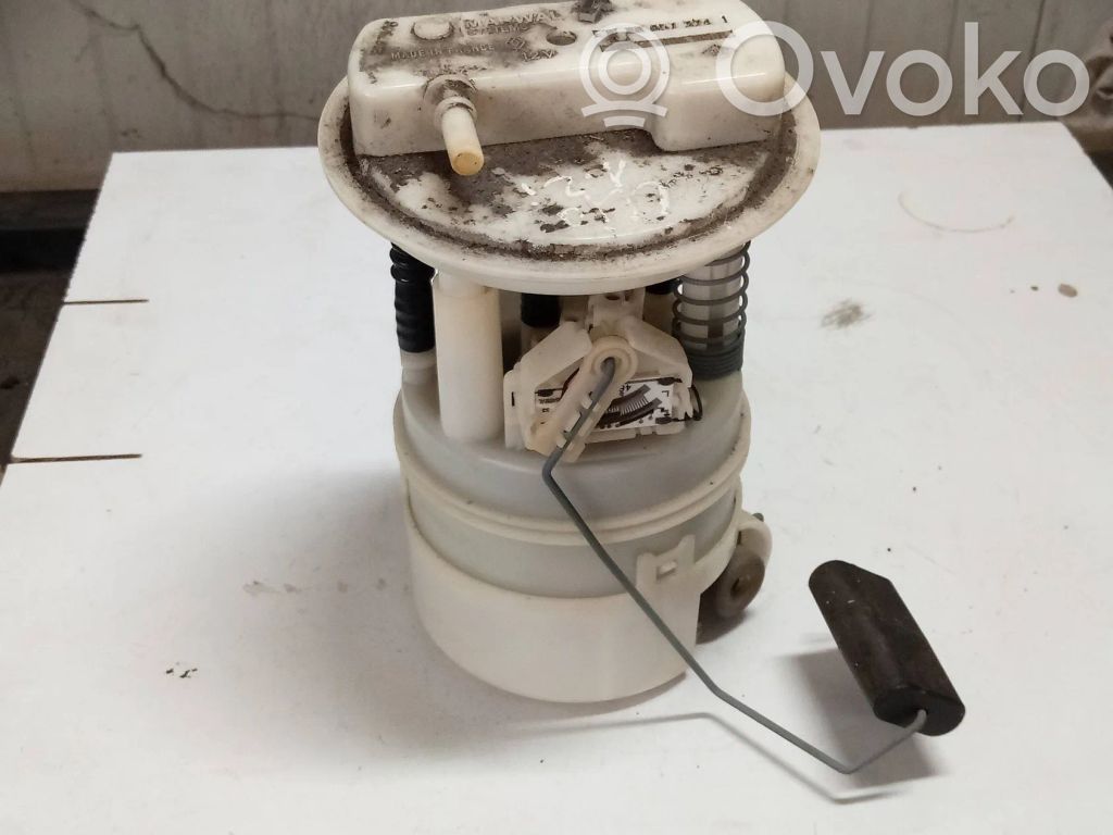 Renault Clio II Bomba interna de combustible 