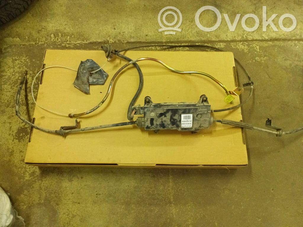 Module de commande de frein à main   8200353610,00680200730