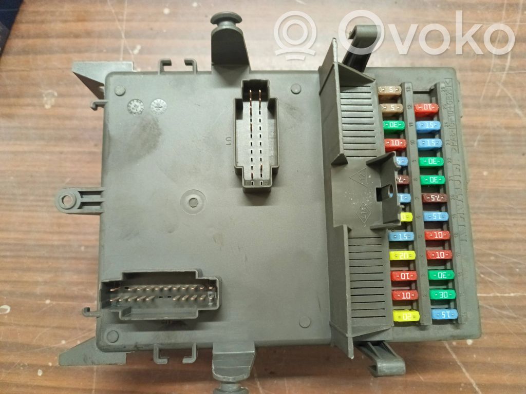 Renault Espace IV Módulo de fusible 