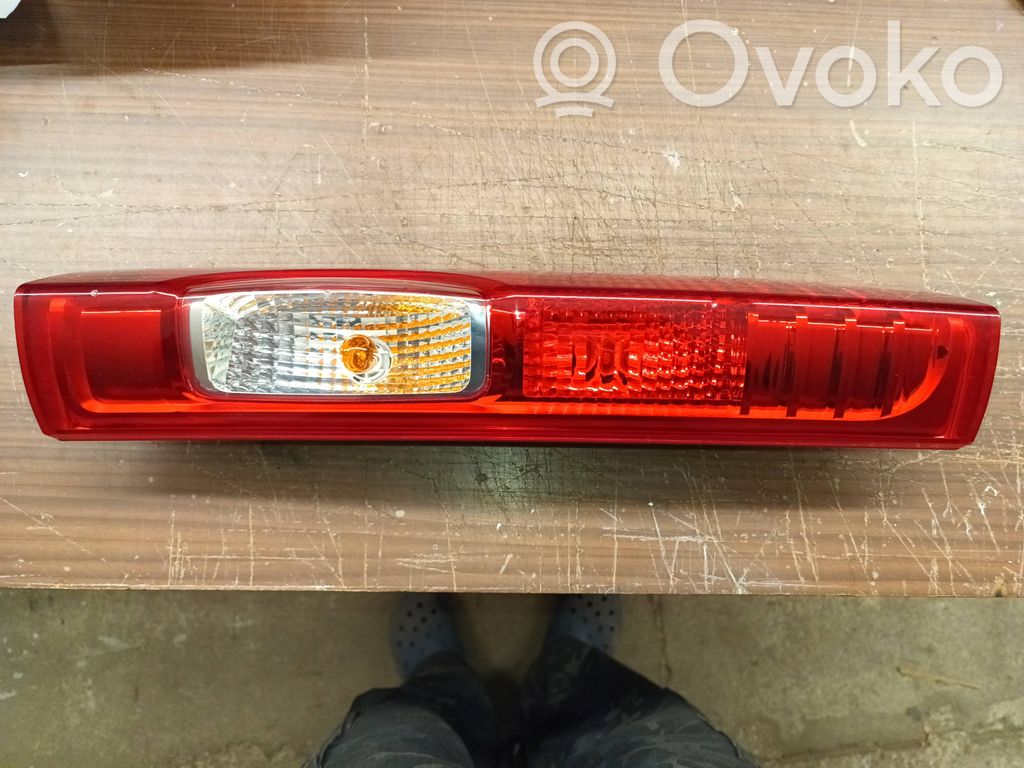 Renault Trafic II (X83) Lampa tylna 