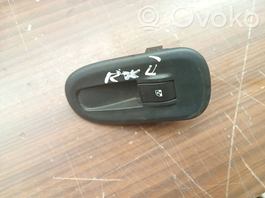 Renault Kangoo II Electric window control switch 