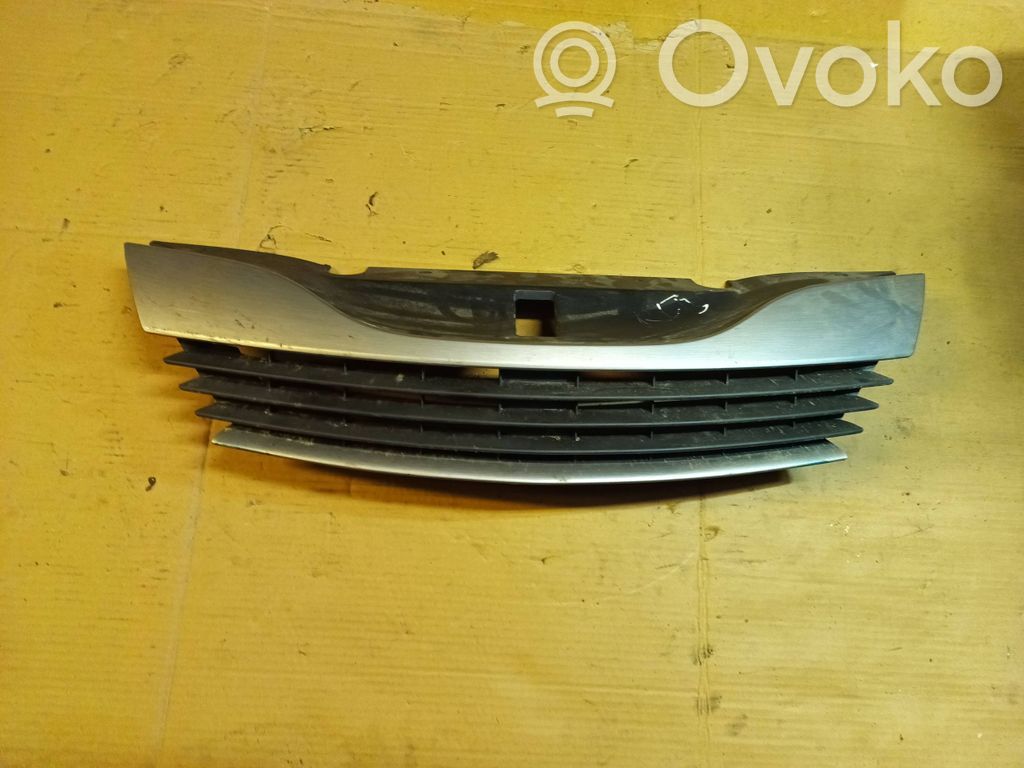 Renault Laguna II Front grill 
