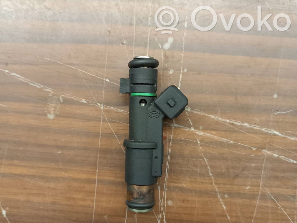 Inyector de combustible   01F005A