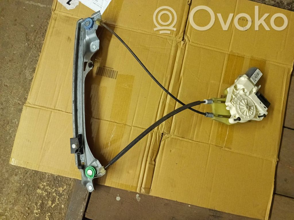 Renault Laguna III Elektryczny podnośnik szyby drzwi tylnych 