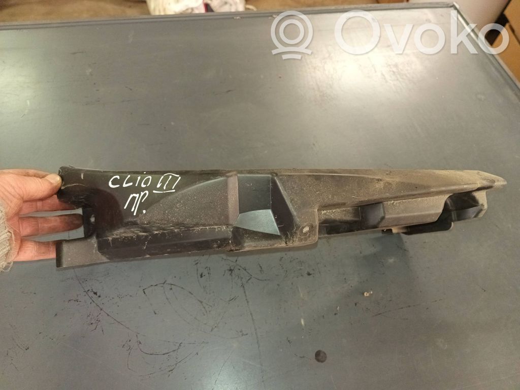 Renault Clio III Front bumper mounting bracket 
