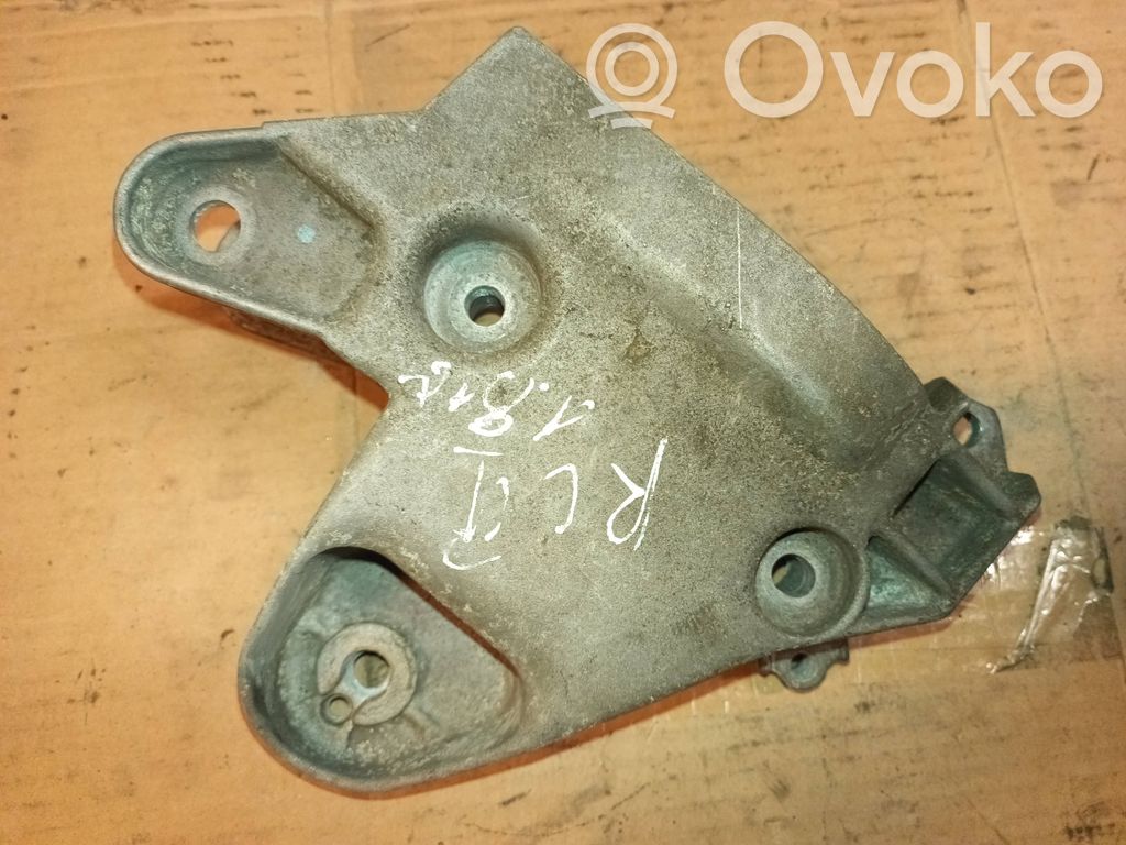 Renault Laguna II Engine mounting bracket 