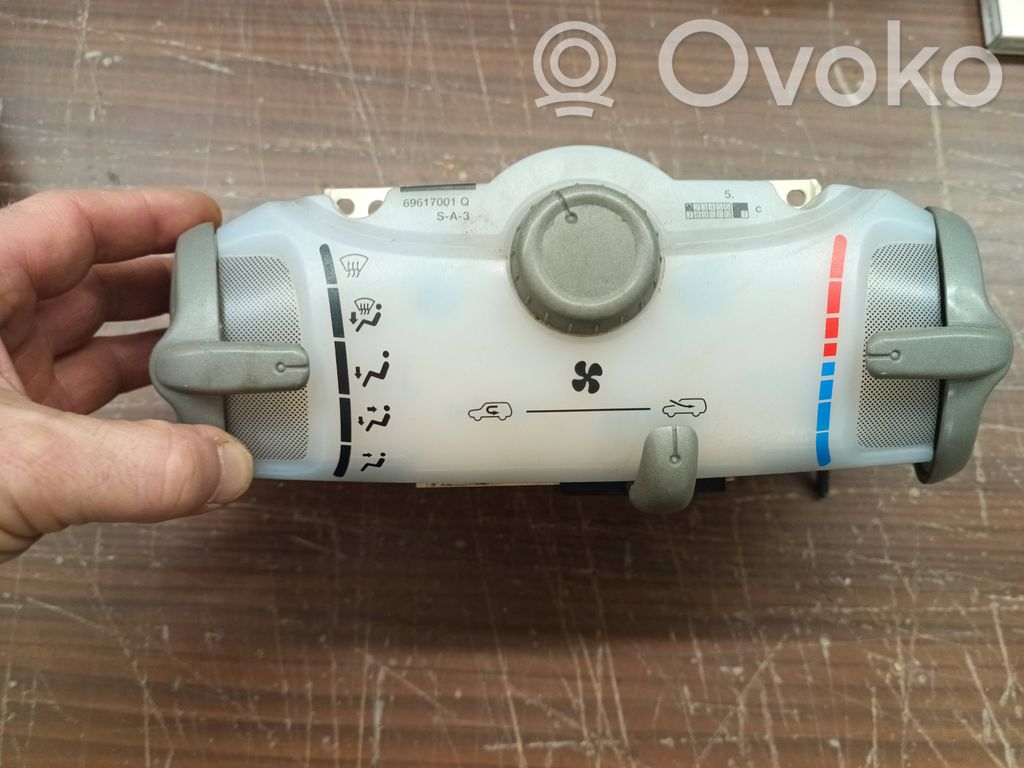 Citroen C1 Climate control unit 
