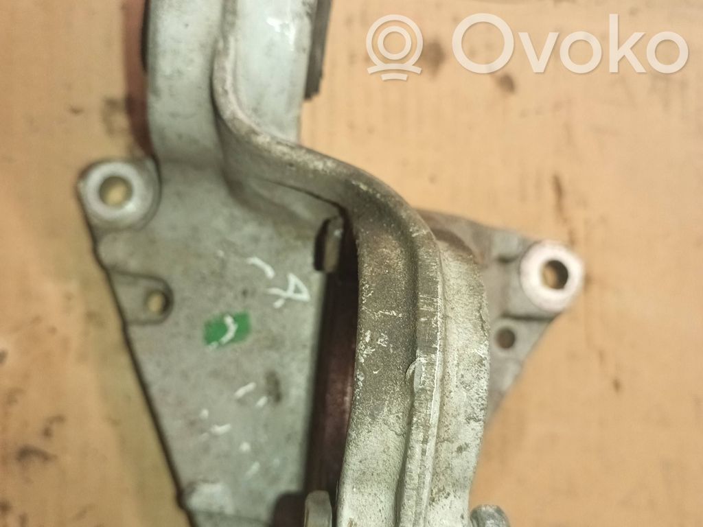 Citroen C8 Driveshaft support bearing bracket 