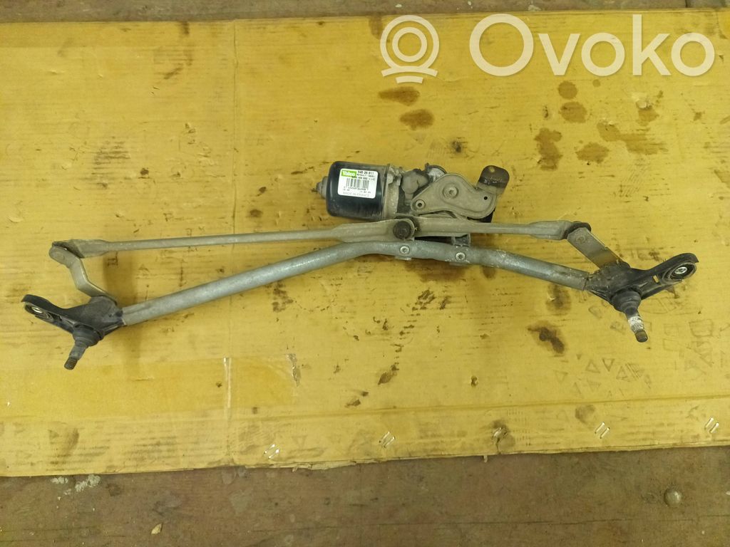 Renault Kangoo II Mechanizm i silniczek wycieraczek szyby przedniej / czołowej 