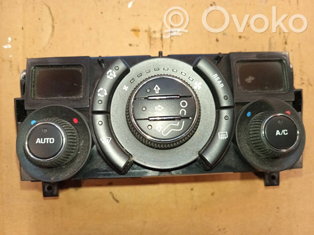 Peugeot 5008 Climate control unit 