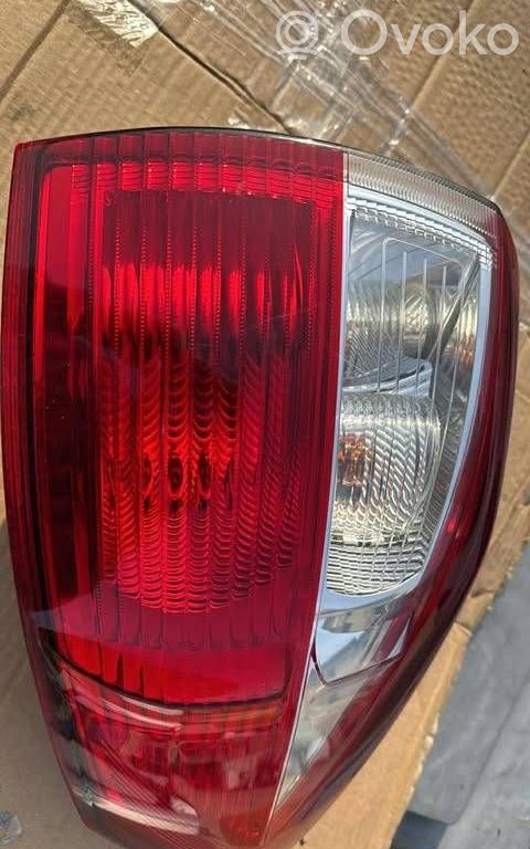 Ford C-MAX II Galinis žibintas kėbule 