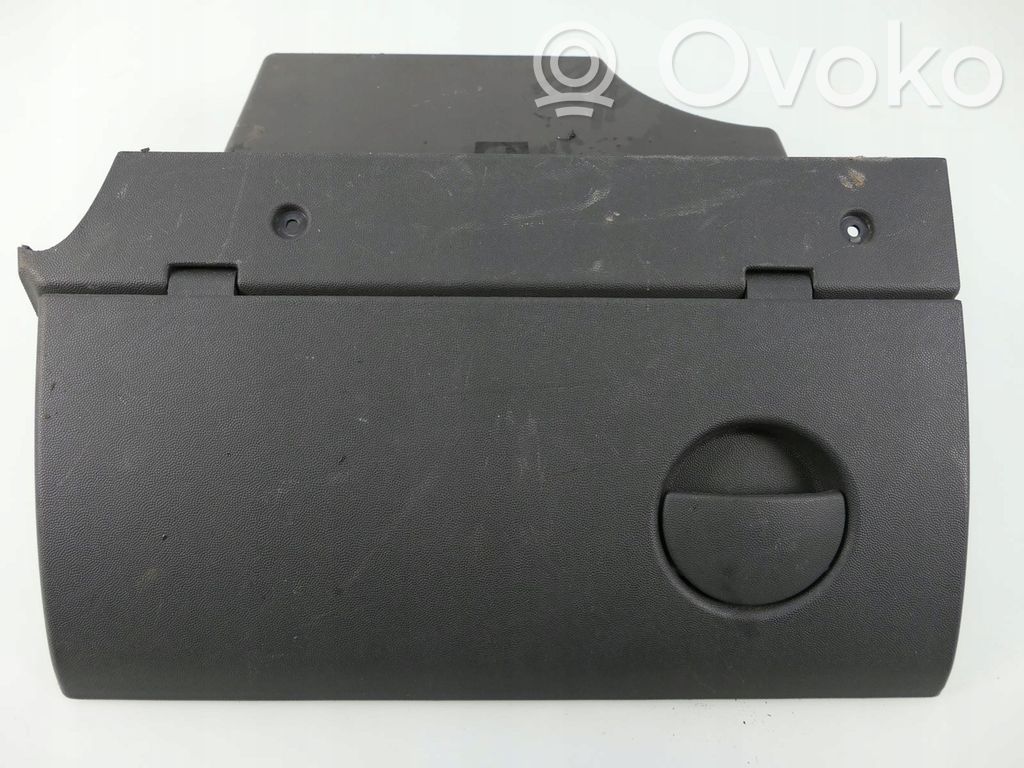 Opel Corsa C Daiktadėžės (bordačioko) komplektas 