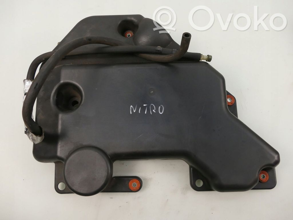 Dodge Nitro Variklio dangtis (apdaila) 