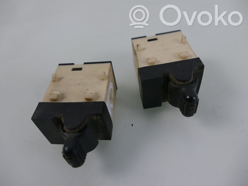 Jeep Cherokee III KJ Electric window control switch 