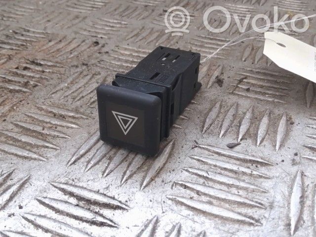 Botón interruptor de luz de peligro