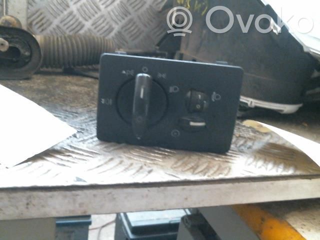Light switch