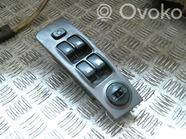 Hyundai Matrix Electric window control switch 