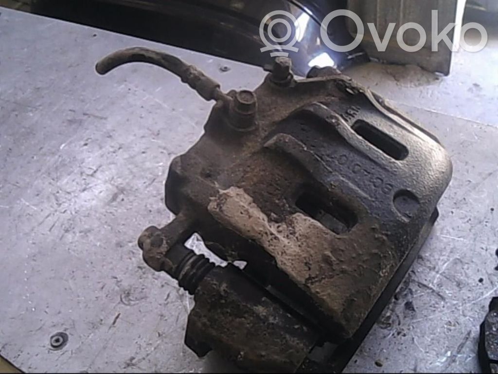 Opel Antara Zacisk hamulcowy przedni 
