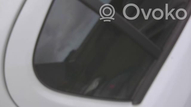 Opel Corsa D Ventanilla de ventilación de la puerta trasera 
